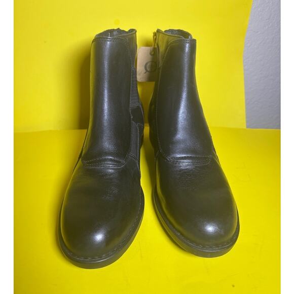 Born Black Leather Ankle Back Zipper Boots size 9 M NWT - Picture 8 of 10